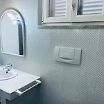 Lunatica Immobilevante Понца